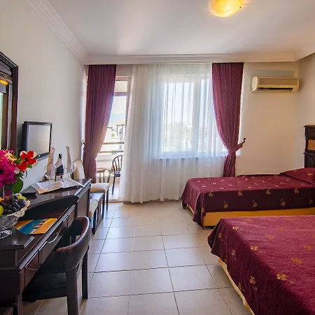 Kleopatra Aydin Αλάνια