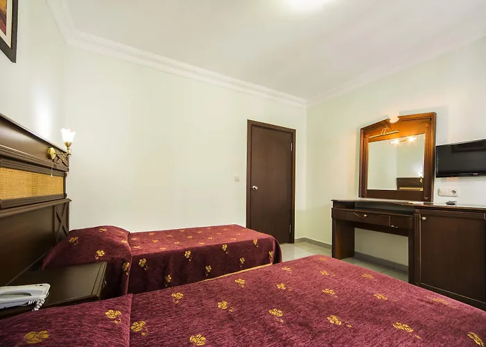 Отель Kleopatra Aydin