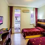 Kleopatra Aydin 3* Alanya